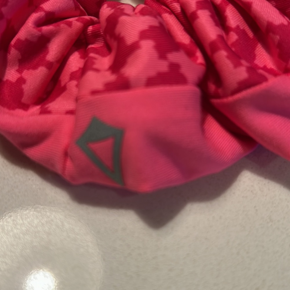 Iviva pink houndstooth hair band - Picture 3 of 5